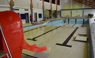 Elefant Elma sitzt noch auf dem Trockenen, ab dem 5. Dezember - und auch während der Jubiläumsparty des Freizeithallenbades Marienmünster - kann hier wieder ins Wasser gerutscht werden. - Nicole Fischer Elefant Elma sitzt noch auf dem Trockenen, ab dem 5. Dezember - und auch während der Jubiläumsparty des Freizeithallenbades Marienmünster - kann hier wieder ins Wasser gerutscht werden. - Nicole Fischer