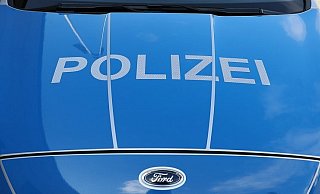 Die Polizei bitte um Hinweise von Zeugen, wer die Getränkedose geworfen hat. - Simone Flörke Die Polizei bitte um Hinweise von Zeugen, wer die Getränkedose geworfen hat. - Simone Flörke