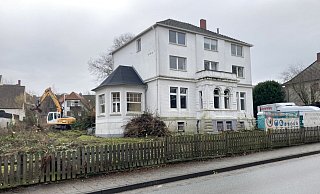 Die Fassade täuscht. Von der Original-Bausubstanz sei kaum noch etwas vorhanden, das Material aus den 1960er Jahren ist größtenteils marode, sagt Architekt Sven Maurer. - Katharina Eisele Die Fassade täuscht. Von der Original-Bausubstanz sei kaum noch etwas vorhanden, das Material aus den 1960er Jahren ist größtenteils marode, sagt Architekt Sven Maurer. - Katharina Eisele