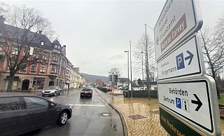 Welche Wegweiser brauchen Autofahrer, um durch die Stadt Höxter zu finden? - Simone Flörke Welche Wegweiser brauchen Autofahrer, um durch die Stadt Höxter zu finden? - Simone Flörke