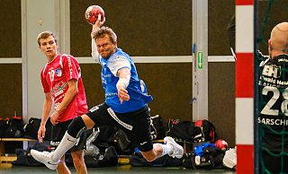Jannis Johannmeier und der TuS Brake, hier im Test gegen Spenge II, spielen ab Sonntag in der Oberliga. Foto: Andreas Zobe - Foto: Andreas Zobe/NW Jannis Johannmeier und der TuS Brake, hier im Test gegen Spenge II, spielen ab Sonntag in der Oberliga. Foto: Andreas Zobe - Foto: Andreas Zobe/NW