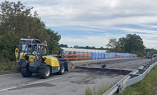 Die Bauarbeiten auf der Brücke haben direkt nach der Sperrung begonnen. - Dirk Windmöller Die Bauarbeiten auf der Brücke haben direkt nach der Sperrung begonnen. - Dirk Windmöller