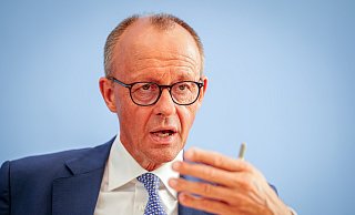Friedrich Merz setzt in der aktuellen Migrationsdebatte Akzente für sich und seine Partei. - Kay Nietfeld Friedrich Merz setzt in der aktuellen Migrationsdebatte Akzente für sich und seine Partei. - Kay Nietfeld