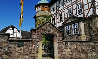 Das Amtsgericht in Höxter verhandelt gegen einen rabiaten Beverunger. - Burkhard Battran Das Amtsgericht in Höxter verhandelt gegen einen rabiaten Beverunger. - Burkhard Battran