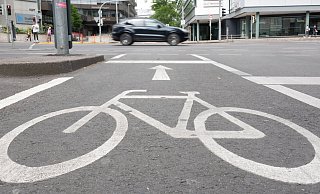 Mehr und bessere Radwege: So soll der Anteil des Fahrrads am Verkehr gesteigert werden. - dpa/Gregor Bauernfeind Mehr und bessere Radwege: So soll der Anteil des Fahrrads am Verkehr gesteigert werden. - dpa/Gregor Bauernfeind