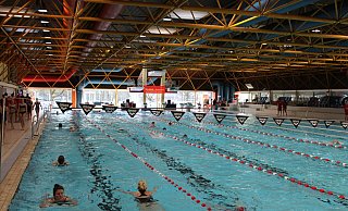 Über den ganzen Tag verteilt konnte sich das 24-Stunden-Schwimmen der DLRG über aktiven Zulauf freuen. - Moritz Jülich Über den ganzen Tag verteilt konnte sich das 24-Stunden-Schwimmen der DLRG über aktiven Zulauf freuen. - Moritz Jülich