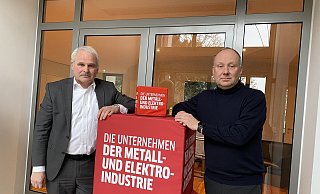Dieter Kühnel (l.) und Reinhard Tweer fordern Nachbesserungen bei der Energiepreisbremse. - Martin Krause Dieter Kühnel (l.) und Reinhard Tweer fordern Nachbesserungen bei der Energiepreisbremse. - Martin Krause
