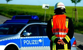 Erneut hat ein Mülleimerbrand die Feuerwehr und die Polizei an einem Abend in der Höxteraner Innenstadt auf den Plan gerufen. - Symbolfoto: Pixabay Erneut hat ein Mülleimerbrand die Feuerwehr und die Polizei an einem Abend in der Höxteraner Innenstadt auf den Plan gerufen. - Symbolfoto: Pixabay