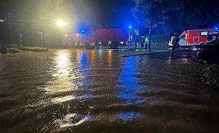 Die Feuerwehr Borgentreich war mit 86 Einsatzkräften zehn Stunden im Einsatz. - Feuerwehr Borgentreich Die Feuerwehr Borgentreich war mit 86 Einsatzkräften zehn Stunden im Einsatz. - Feuerwehr Borgentreich