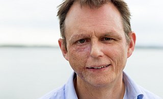 Der gebürtige Bielefelder Wolfram Gössling ist zwei Mal an Krebs erkrankt und hat seine Geschichte aufgeschrieben. - Fabian Zapatka/laif Der gebürtige Bielefelder Wolfram Gössling ist zwei Mal an Krebs erkrankt und hat seine Geschichte aufgeschrieben. - Fabian Zapatka/laif