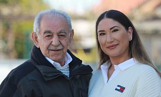 Recep Olgun hat einen Herzinfarkt überlebt, weil seine Tochter Merve ihn rechtzeitig ins Krankenhaus gefahren hat. Der Rettungsdienst der Stadt Bad Oeynhausen hat sich geweigert. - Ulf Hanke Recep Olgun hat einen Herzinfarkt überlebt, weil seine Tochter Merve ihn rechtzeitig ins Krankenhaus gefahren hat. Der Rettungsdienst der Stadt Bad Oeynhausen hat sich geweigert. - Ulf Hanke