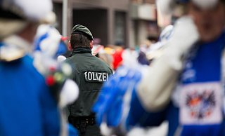Die Polizei im Kreis Höxter bilanziert das Karnevalswochenende. - dpa Die Polizei im Kreis Höxter bilanziert das Karnevalswochenende. - dpa