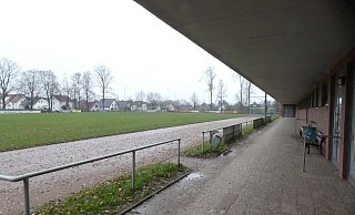 Der Unterstand für die Zuschauer hat sich seit 1959 nicht verändert - Thorsten Mailänder Der Unterstand für die Zuschauer hat sich seit 1959 nicht verändert - Thorsten Mailänder