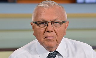 "Es muss weiter Gespräche und Verhandlungen über eine politische Lösung geben", fordert Harald Kujat, ehemaliger Generalinspekteur der Bundeswehr. - picture alliance / ZB "Es muss weiter Gespräche und Verhandlungen über eine politische Lösung geben", fordert Harald Kujat, ehemaliger Generalinspekteur der Bundeswehr. - picture alliance / ZB