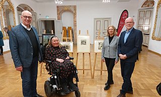 Engagieren sich für die Kunst in Paderborn (v.l.): Werner Jülke, Andrea Brockmann, Margot Becker und Gerhard Kretschmann. - Freundeskreis der städtischen Galerien Paderborn e.V. Engagieren sich für die Kunst in Paderborn (v.l.): Werner Jülke, Andrea Brockmann, Margot Becker und Gerhard Kretschmann. - Freundeskreis der städtischen Galerien Paderborn e.V.