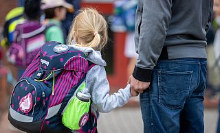Der Übergang von der Kita zur Schule ist eine große Umstellung. So klappt der Übergang möglichst stressfrei. - dpa Der Übergang von der Kita zur Schule ist eine große Umstellung. So klappt der Übergang möglichst stressfrei. - dpa