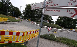 Am Kreisel an der Eilshauser Kirche sind noch einige Arbeiten zu erledigen. - Björn Kenter Am Kreisel an der Eilshauser Kirche sind noch einige Arbeiten zu erledigen. - Björn Kenter