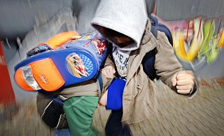 Damit aus Schülern keine schlagenden Rabauken werden, braucht es schon in jungen Jahren eine angemessene Begleitung – auch durch Schulsozialarbeit. - dpa Damit aus Schülern keine schlagenden Rabauken werden, braucht es schon in jungen Jahren eine angemessene Begleitung – auch durch Schulsozialarbeit. - dpa