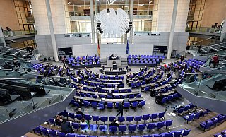 Verbände sind wütend: Die Ampelkoalition nimmt sich viel Zeit für die Beratung strittiger Themen, räumt der Opposition und Wirtschaftsvertretern aber nur wenig Zeit für Stellungnahmen ein. - dpa Verbände sind wütend: Die Ampelkoalition nimmt sich viel Zeit für die Beratung strittiger Themen, räumt der Opposition und Wirtschaftsvertretern aber nur wenig Zeit für Stellungnahmen ein. - dpa