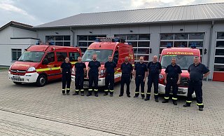 Die neun Feuerwehrfrauen und Männer unterstützen die Aufräumarbeiten in Erftstadt. - Feuerwehr Espelkamp Die neun Feuerwehrfrauen und Männer unterstützen die Aufräumarbeiten in Erftstadt. - Feuerwehr Espelkamp