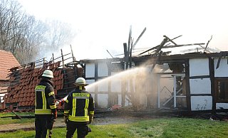 Das Haus im Südwesten des Stockhauser Ortskerns wurde durch das Feuer völlig zerstört. - Joern Spreen-Ledebur Das Haus im Südwesten des Stockhauser Ortskerns wurde durch das Feuer völlig zerstört. - Joern Spreen-Ledebur
