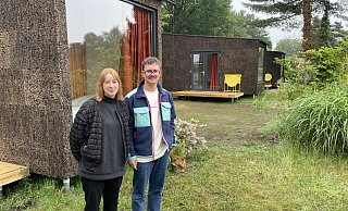 Berit und Alexander Polomka bereiten alles für die Ankunft in der neuen Ferienanlage vor. - Tasja Klusmeyer Berit und Alexander Polomka bereiten alles für die Ankunft in der neuen Ferienanlage vor. - Tasja Klusmeyer