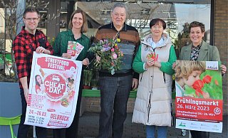Appetit auf mehr macht der Arbeitskreis zum Frühlingsmarkt: Martin Strunz (Streetfood-Festival, v. l.), Birgit Kerkstroer (Sprecherin Arbeitskreis), Norbert Zimmermann, Birgit Lindemann (Demag) und Theresa Beiwinkel vom Arbeitskreis. Foto: Demag - Demag Appetit auf mehr macht der Arbeitskreis zum Frühlingsmarkt: Martin Strunz (Streetfood-Festival, v. l.), Birgit Kerkstroer (Sprecherin Arbeitskreis), Norbert Zimmermann, Birgit Lindemann (Demag) und Theresa Beiwinkel vom Arbeitskreis. Foto: Demag - Demag