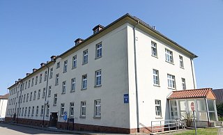 Die Kasernengebäude, die noch aus den 1930er Jahren stammen, wurden als Unterrichtsräume und Quartiere für die Auszubildenden der Bundespolizei hergerichtet. - Peter Unger Die Kasernengebäude, die noch aus den 1930er Jahren stammen, wurden als Unterrichtsräume und Quartiere für die Auszubildenden der Bundespolizei hergerichtet. - Peter Unger