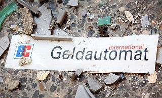 Immer wieder werden Geldautomaten gesprengt, auch im Kreis Minden-Lübbecke. - Patrick Pleul/dpa Immer wieder werden Geldautomaten gesprengt, auch im Kreis Minden-Lübbecke. - Patrick Pleul/dpa