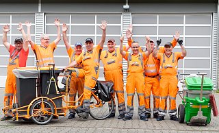 Gute Laune: Die Stimmung im Team sei hervorragend, berichten die Stadtreiniger. - Dr. Gerhard Schreier Gute Laune: Die Stimmung im Team sei hervorragend, berichten die Stadtreiniger. - Dr. Gerhard Schreier