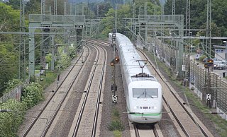 Die Ampelkoalition hat auch die Weichen für mehr Gleisbau gestellt. Was bedeutet das für das Bahnprojekt "Hannover-Bielefeld"? - Ulf Hanke Die Ampelkoalition hat auch die Weichen für mehr Gleisbau gestellt. Was bedeutet das für das Bahnprojekt "Hannover-Bielefeld"? - Ulf Hanke