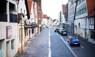 Tagsüber und wochentags ist es ruhig in der Niedernstraße. Die Wochenenden empfinden manche Anwohner allerdings als unerträglich. - Noah Wedel Tagsüber und wochentags ist es ruhig in der Niedernstraße. Die Wochenenden empfinden manche Anwohner allerdings als unerträglich. - Noah Wedel