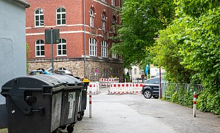 Die Verbindung Marta-Innenstadt soll über den Münsterkirchplatz und Am Gange verlängert werden. Der Müllstellplatz am Linnenbauerplatz muss bleiben, sollte aber irgendwie „versteckt“ werden. - Ralf Bittner Die Verbindung Marta-Innenstadt soll über den Münsterkirchplatz und Am Gange verlängert werden. Der Müllstellplatz am Linnenbauerplatz muss bleiben, sollte aber irgendwie „versteckt“ werden. - Ralf Bittner