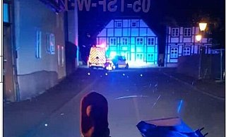 Der Blick aus dem Feuerwehrfahrzeug beim Eintreffen in Höxter. - FFW Höxter Der Blick aus dem Feuerwehrfahrzeug beim Eintreffen in Höxter. - FFW Höxter