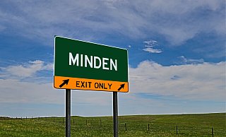 Verkehrsschilder mit der Aufschritt "Minden" gibt es mehrfach in den Vereinigten Staaten. In so mancher Stadt sind unglaubliche Geschichten passiert. Foto: - IMAGO/Pond5 Images Verkehrsschilder mit der Aufschritt "Minden" gibt es mehrfach in den Vereinigten Staaten. In so mancher Stadt sind unglaubliche Geschichten passiert. Foto: - IMAGO/Pond5 Images