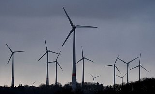 Der Ausbau der Windenergie führt immer wieder zu Diskussionen. - www.sportpictures.de Der Ausbau der Windenergie führt immer wieder zu Diskussionen. - www.sportpictures.de