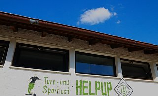 Seit mehr als zwei Jahrzehnten ist der schlechte Zustand des Sporthauses in Helpup allgemein bekannt. Sämtliche Parteien fordern schon langen einen Neubau für Duschen und Umkleiden. - Archiv Knut Dinter Seit mehr als zwei Jahrzehnten ist der schlechte Zustand des Sporthauses in Helpup allgemein bekannt. Sämtliche Parteien fordern schon langen einen Neubau für Duschen und Umkleiden. - Archiv Knut Dinter