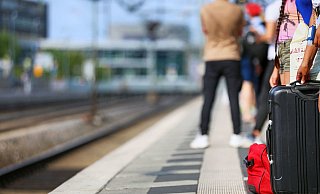 Ein Mann überquerte am Dienstagmorgen zu Fuß alle Gleise am Bielefelder Hauptbahnhof. Trotz eines einfahrenden Güterzugs. - Symbolfoto: Sarah Jonek Ein Mann überquerte am Dienstagmorgen zu Fuß alle Gleise am Bielefelder Hauptbahnhof. Trotz eines einfahrenden Güterzugs. - Symbolfoto: Sarah Jonek