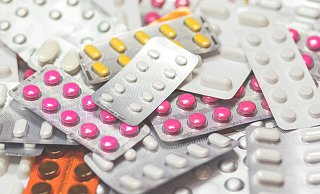 Medikamente - vor allem für Kinder - sind teils sehr knapp. In der Not werden einige Eltern erfinderisch. Aus Sicht eines Apothekers ist aber nicht jede Strategie zu empfehlen. - Symbolbild: Pixabay Medikamente - vor allem für Kinder - sind teils sehr knapp. In der Not werden einige Eltern erfinderisch. Aus Sicht eines Apothekers ist aber nicht jede Strategie zu empfehlen. - Symbolbild: Pixabay