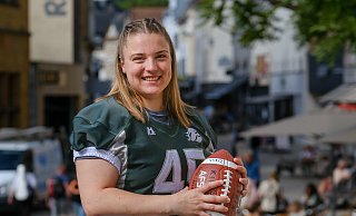 Für Friederike Ostendorp gehören Bielefeld und Football bei den Bulldogs seit acht Jahren fest zusammen. - Andreas Zobe Für Friederike Ostendorp gehören Bielefeld und Football bei den Bulldogs seit acht Jahren fest zusammen. - Andreas Zobe