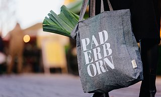 Die neue "Paderborner" Baumwolltasche. - Besim Mazhiqi Die neue "Paderborner" Baumwolltasche. - Besim Mazhiqi