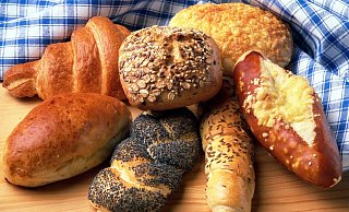 Auf frische Backwaren vom Bäcker wollen viele auch an den Weihnachtsfeiertagen nicht verzichten. - Symbolfoto: Pixabay/romanov Auf frische Backwaren vom Bäcker wollen viele auch an den Weihnachtsfeiertagen nicht verzichten. - Symbolfoto: Pixabay/romanov