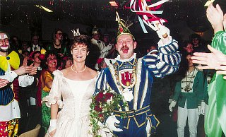 1997 führten Anette Freitag und Helmut Renger als Prinzenpaar das Narrenvolk in Steinheim an. - Karnevalsverein 1997 führten Anette Freitag und Helmut Renger als Prinzenpaar das Narrenvolk in Steinheim an. - Karnevalsverein