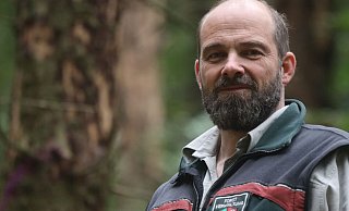 Förster Markus Uhr appelliert dringend dazu, derzeit nicht in den Wald zu gehen. Die Warnung gilt mindestens noch für die ganze nächste Woche. - Jörg Stuke Förster Markus Uhr appelliert dringend dazu, derzeit nicht in den Wald zu gehen. Die Warnung gilt mindestens noch für die ganze nächste Woche. - Jörg Stuke