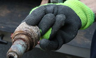 Kampfmittel im Wald: Experten warnen eindringlich davor, mit einem Metalldetektor auf Schatzsuche zu gehen. - Archivfoto: Holger Kosbab Kampfmittel im Wald: Experten warnen eindringlich davor, mit einem Metalldetektor auf Schatzsuche zu gehen. - Archivfoto: Holger Kosbab