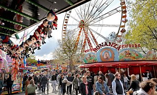 Im vergangenen Jahr kamen an den neun Kirmes-Tagen rund 120.000 Besucher, so die Mitglieder des Schaustellervereins. - Frank-Michael Kiel-Steinkamp Im vergangenen Jahr kamen an den neun Kirmes-Tagen rund 120.000 Besucher, so die Mitglieder des Schaustellervereins. - Frank-Michael Kiel-Steinkamp