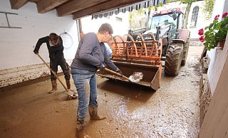 Spur der Verwüstung: Die Schäden in Erkeln am Tag nach dem Unwetter. - David Schellenberg Spur der Verwüstung: Die Schäden in Erkeln am Tag nach dem Unwetter. - David Schellenberg