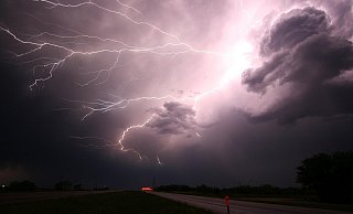 Der Kreis Minden-Lübbecke soll im Laufe des Samstags von schwerem Gewitter inklusive Sturmböen und Hagel heimgesucht werden. - Symbolfoto: Pixabay Der Kreis Minden-Lübbecke soll im Laufe des Samstags von schwerem Gewitter inklusive Sturmböen und Hagel heimgesucht werden. - Symbolfoto: Pixabay