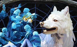 Der Drache Fuchur kämpft sich in die Freiheit. - Burkhard Battran Der Drache Fuchur kämpft sich in die Freiheit. - Burkhard Battran