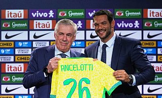 Carlo Ancelotti hat als Trainer der brasilianischen Fußball-Nationalmannschaft übernommen. - Silvia Izquierdo/AP/dpa Carlo Ancelotti hat als Trainer der brasilianischen Fußball-Nationalmannschaft übernommen. - Silvia Izquierdo/AP/dpa